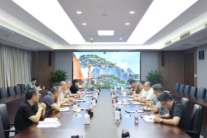 合肥市包河區區委副書記、區長李煒一行到公司調研